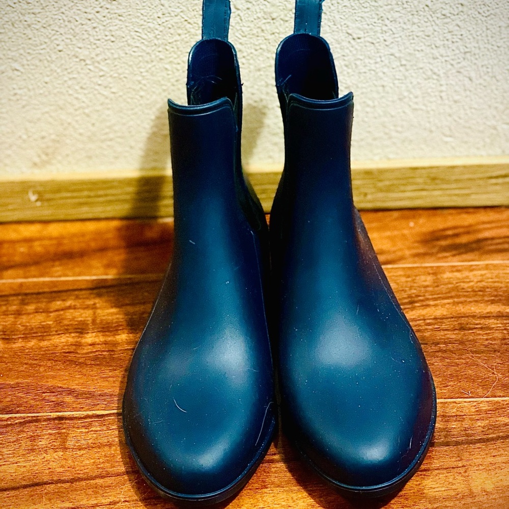 rain boots women